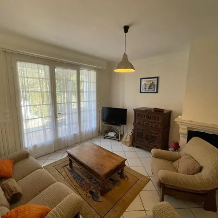Landaise Charmante Pour 6 Pers Avec Grand Jardin - Ferienhaus