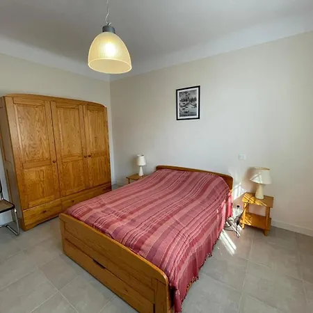 Authentique Avec Jardin Entre Centre Et Ocean A - Fr-1-413-211 *